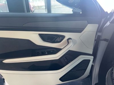 2026 Lamborghini URUS — миниатюра 14