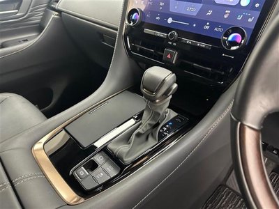 2024 TOYOTA ALPHARD photo 9