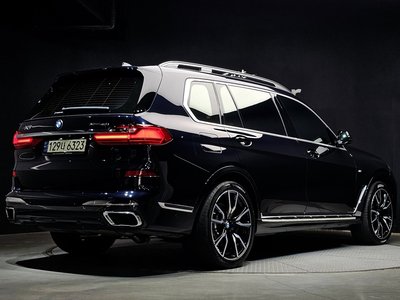 صورة 4 لـ 2021 BMW X7