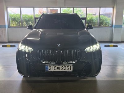 2025 BMW X5 — фото 1