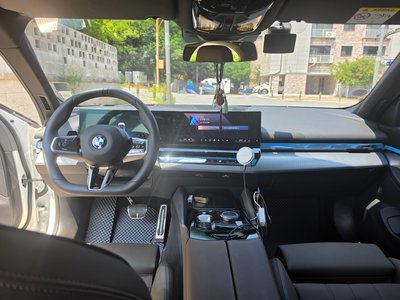 BMW 5 SERIES - 5
