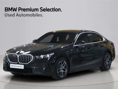 BMW 5 SERIES - 1