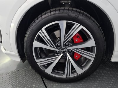 صورة 6 لـ 2025 AUDI SQ6 E-TRON