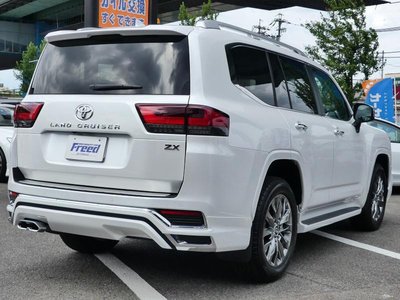 TOYOTA LAND CRUISER 300 - 2