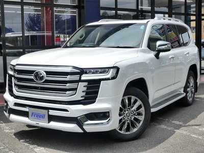 TOYOTA LAND CRUISER 300 - 1