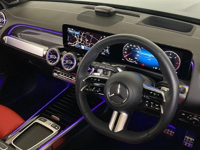 MERCEDES-BENZ GLB - 8