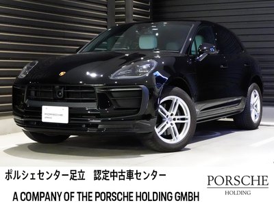 PORSCHE MACAN - 1