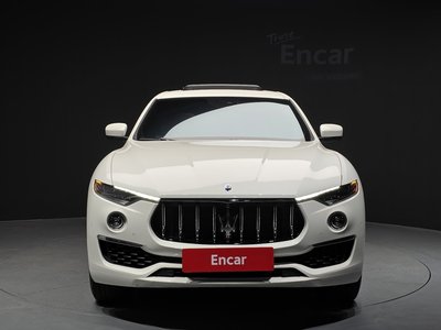 MASERATI LEVANTE - 2