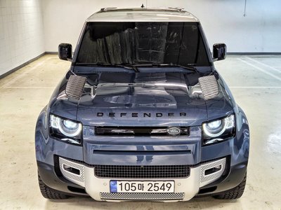 LAND ROVER DEFENDER - 1