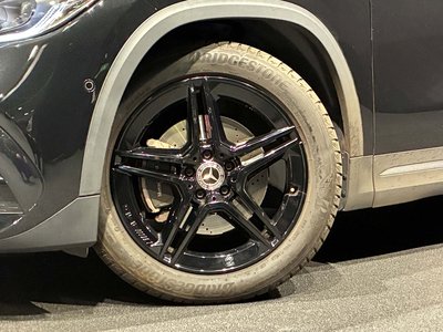 MERCEDES-BENZ GLA - 9