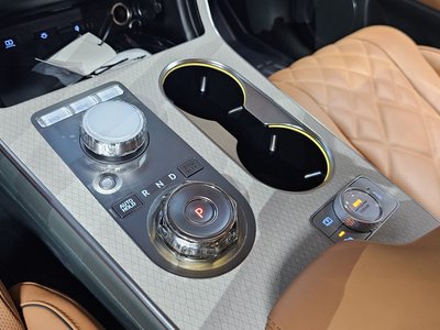 2024 Genesis GV80 — миниатюра 12