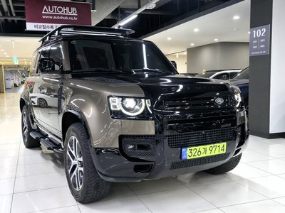 LAND ROVER DEFENDER - 1