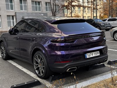 PORSCHE CAYENNE - 1