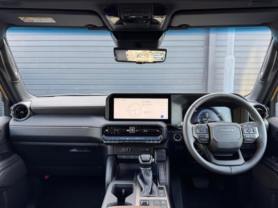 TOYOTA LAND CRUISER 250 - 5