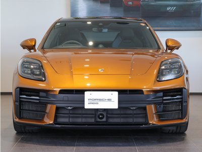 PORSCHE PANAMERA - 4