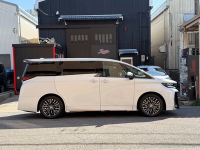 TOYOTA VELLFIRE - 8