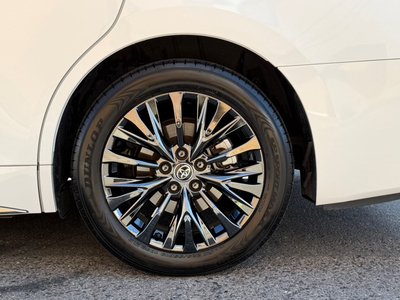 TOYOTA VELLFIRE - 10