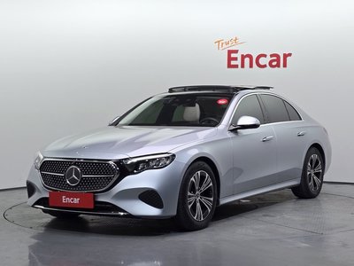 MERCEDES-BENZ E-CLASS - 1