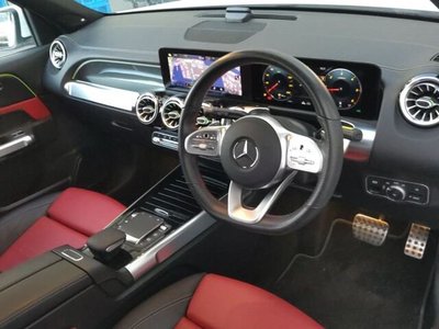 MERCEDES-BENZ GLB - 3