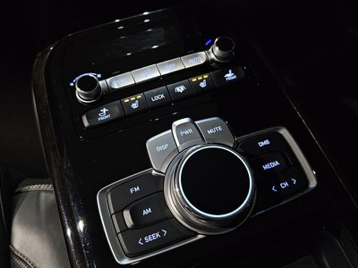 2021 Genesis G90 — миниатюра 30