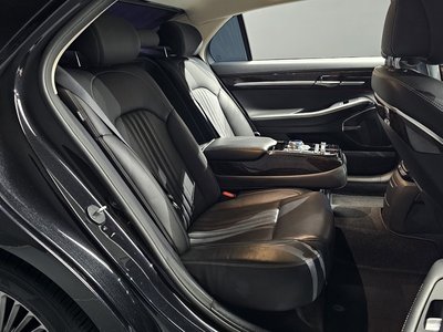 2021 Genesis G90 — миниатюра 18
