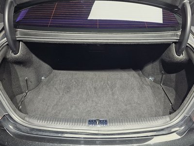 2021 Genesis G90 — миниатюра 27
