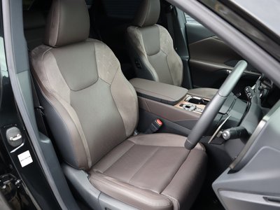 صورة مصغرة 49 لـ 2023 Lexus RX