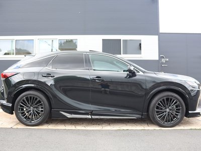 صورة 4 لـ 2023 Lexus RX