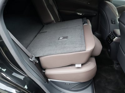 صورة مصغرة 69 لـ 2023 Lexus RX
