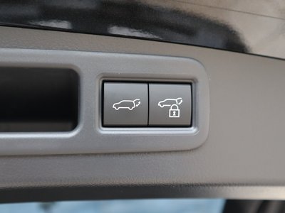 صورة مصغرة 30 لـ 2023 Lexus RX