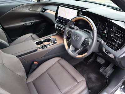 صورة مصغرة 50 لـ 2023 Lexus RX