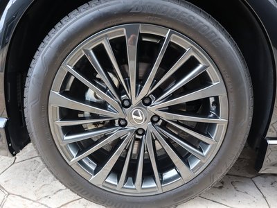 صورة مصغرة 46 لـ 2023 Lexus RX