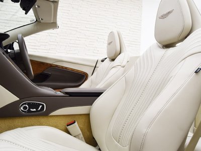 ASTON MARTIN DB11 VOLANTE - 9