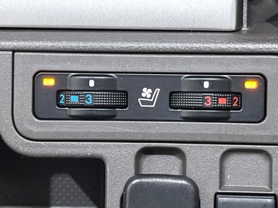 TOYOTA LAND CRUISER PRADO - 5