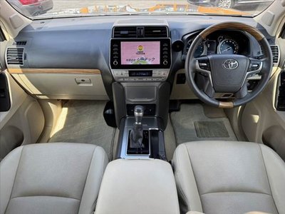 2023 Toyota LAND CRUISER PRADO 照片 2