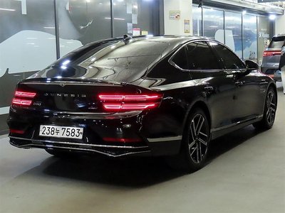 GENESIS G80 (RG3) - 3