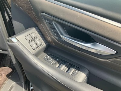 صورة 10 لـ 2025 Toyota ALPHARD
