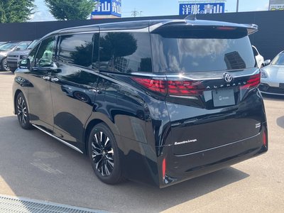 صورة 2 لـ 2025 Toyota ALPHARD