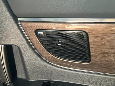 2025 Toyota ALPHARD — миниатюра 22