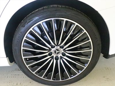 صورة مصغرة 32 لـ 2025 Mercedes-BENZ E-CLASS
