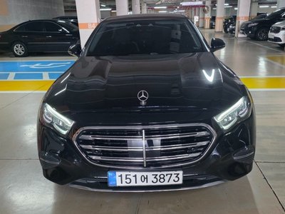 MERCEDES-BENZ E-CLASS - 1