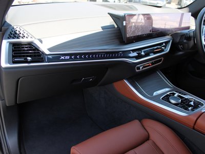 2025 BMW X5 — миниатюра 113