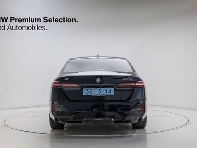 صورة 3 لـ 2023 BMW I5