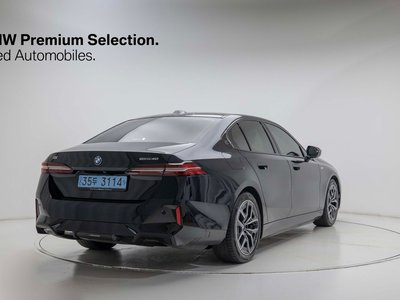 صورة 5 لـ 2023 BMW I5