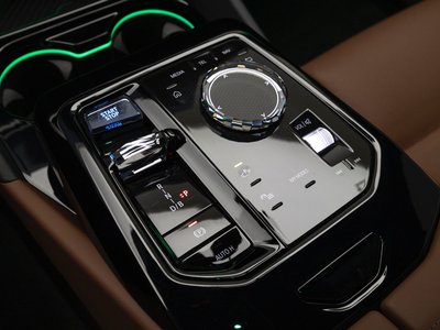 صورة 9 لـ 2023 BMW I5