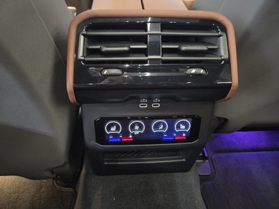 2025 BMW 5 SERIES 缩略图 14
