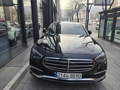 MERCEDES-BENZ E-CLASS - 1