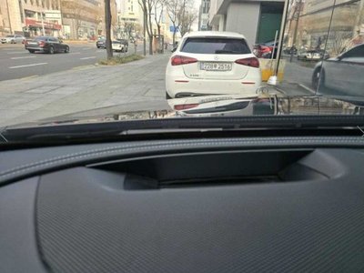 MERCEDES-BENZ E-CLASS - 10