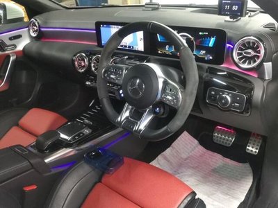 2021 Mercedes-BENZ A-CLASS AMG photo 3