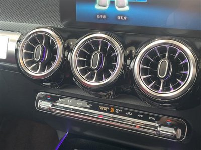 MERCEDES-BENZ GLB-CLASS AMG - 10